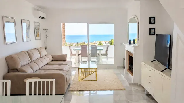 BookNoFees: Apartmen Dupleks Luas dengan Pemandangan Laut Panoramik – Mijas