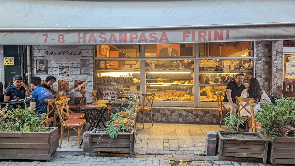 BookNoFees: Kedai roti – 7-8 Hasanpaşa Fırını – Istanbul – 7-8 Hasanpaşa Fırını, foto 1