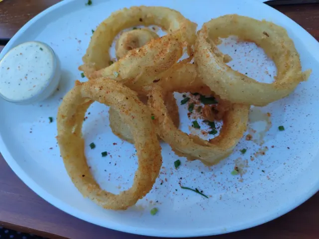 BookNoFees: Restoran – BeAbout – Bratislava – BeAbout, foto 2