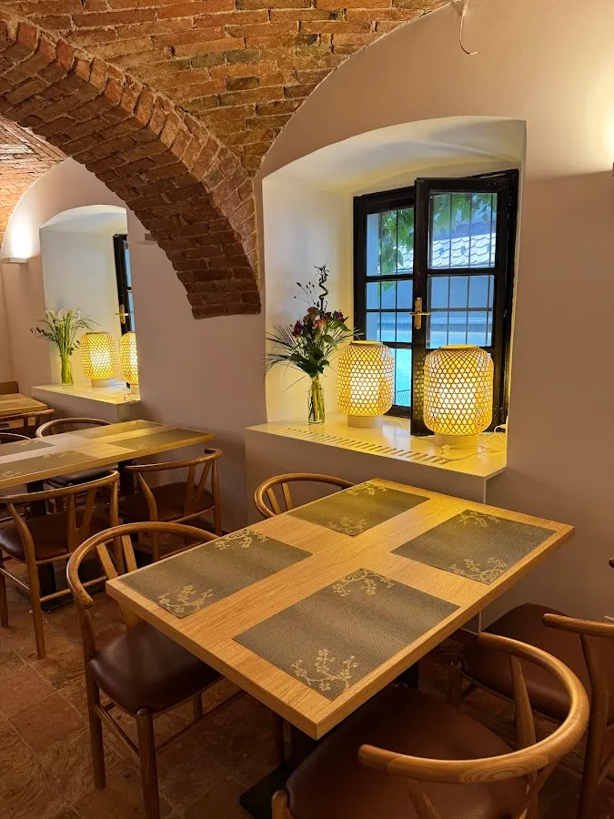 BookNoFees: Restoran – Chinese Restaurant NiamNiam Garden – Ljubljana – Chinese Restaurant NiamNiam Garden, foto 1