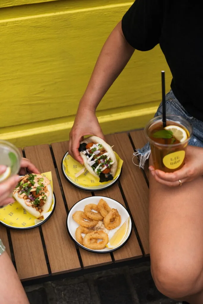 BookNoFees: Kedai snek – Lil Bao – Brussels – Lil Bao, foto 1