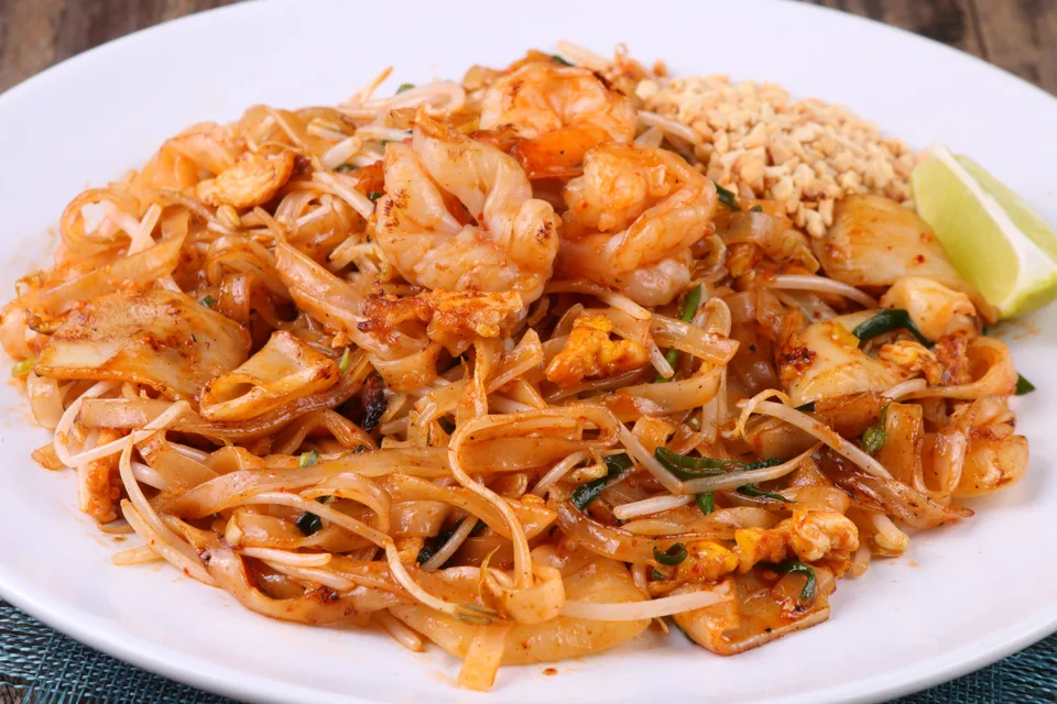 BookNoFees: Contoh foto: Mee Pad Thai dengan udang