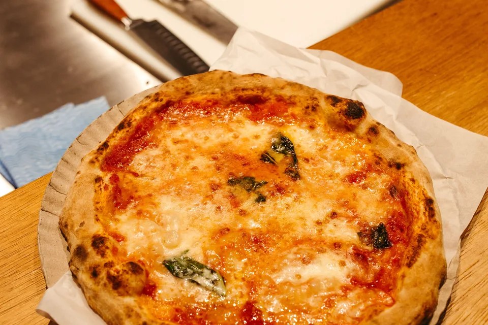 BookNoFees: Contoh foto: Piza